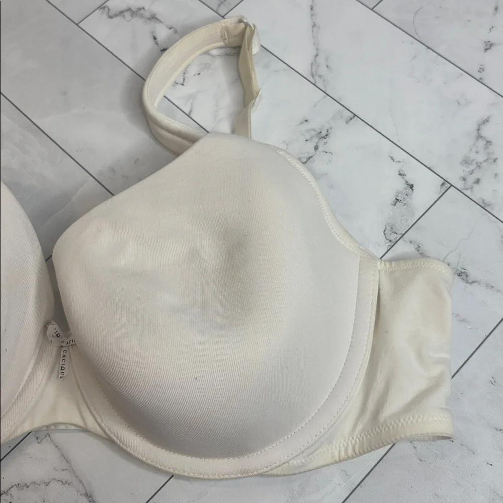 NWOT Cacique Lane Bryant Womans T-Shirt Bra White Lightly Lined UNDERWIRE 42C